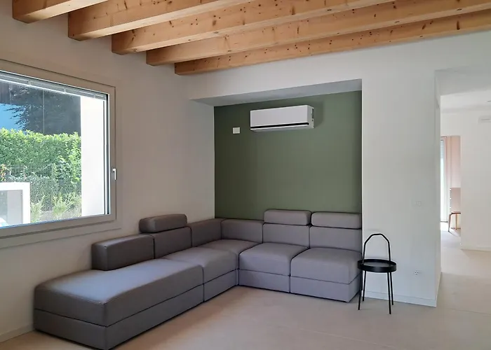 Chome Nyaraló Budoia